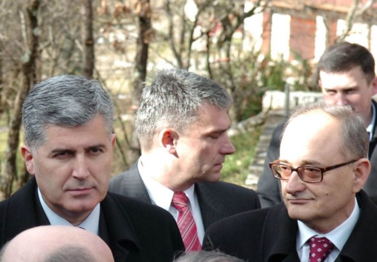 Čović najavljuje a Ljubić negira ujedinjenje