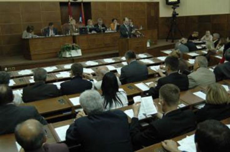 Opozicija protiv 24 ministarstva