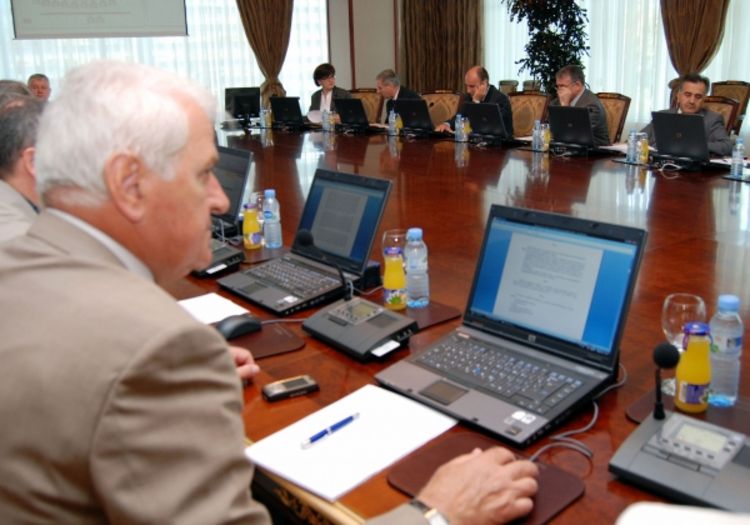 Budžet 1,7 milijardi KM