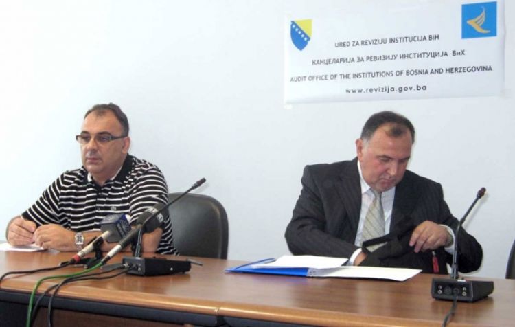 Propusti u nabavkama teški 51 milion KM