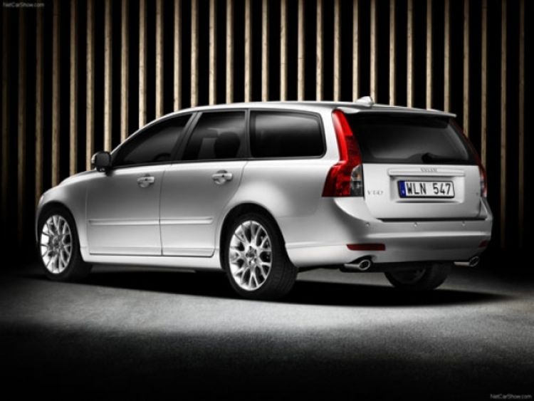Volvo V50 1.6 D: Karavan sa stilom