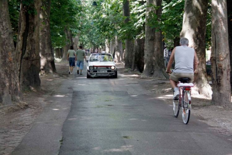 Ometaju fijakere i turiste