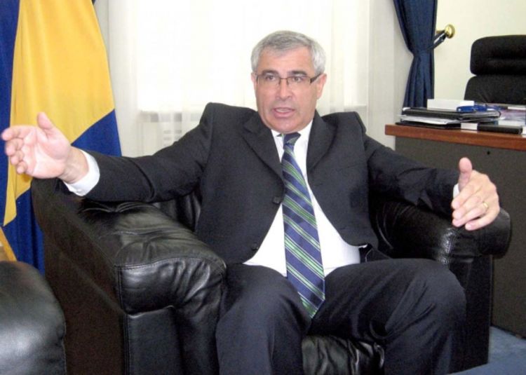 Alklaj:Od septembra svima lakše do viza