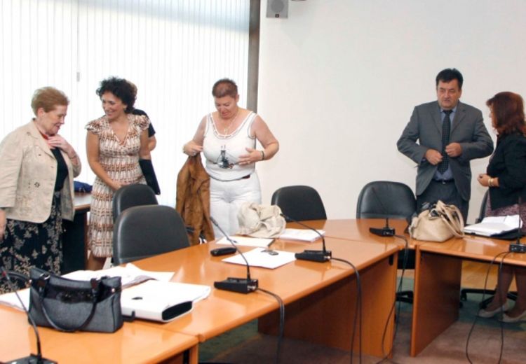 Čekaju smjernice Lajčaka i lidera