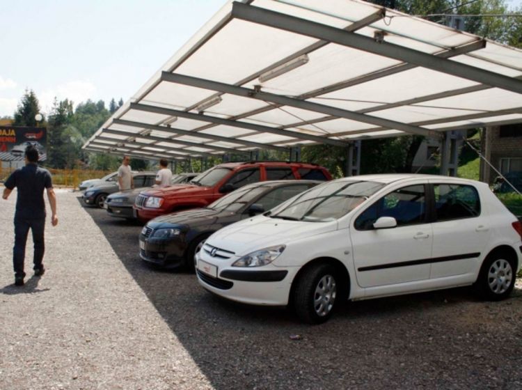 Udvostručen uvoz automobila iz SAD