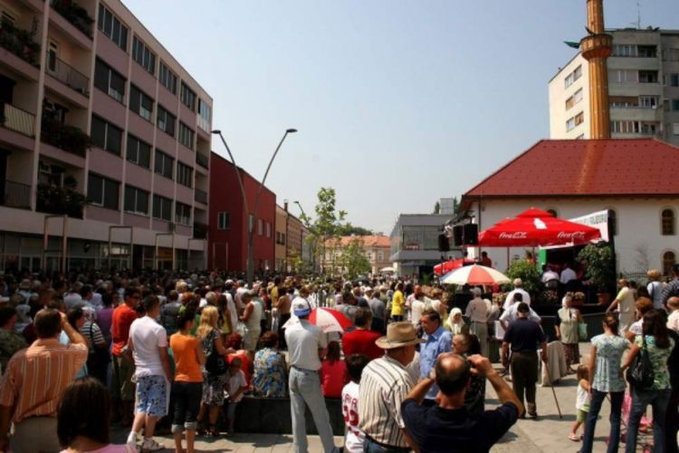 Otvorena obnovljena čaršijska džamija