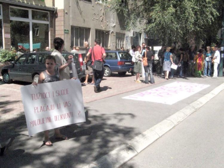 Vlast ne može da obuzda maloljetnike