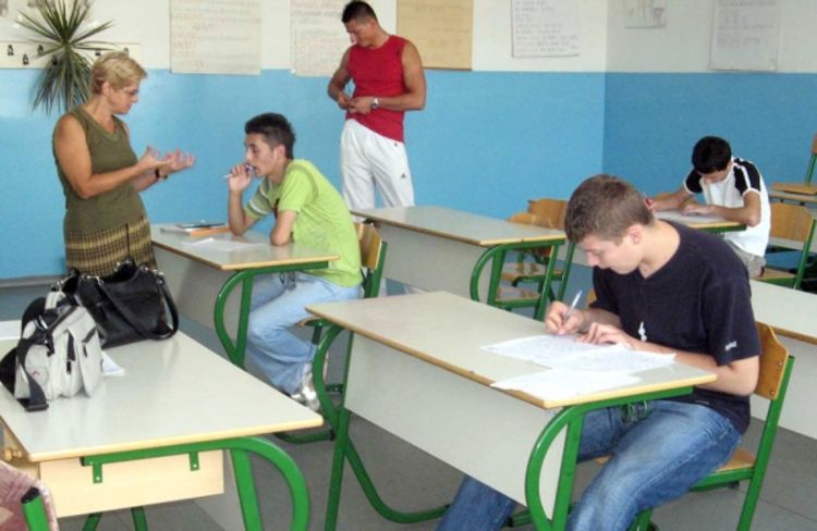 Počeli popravni ispiti