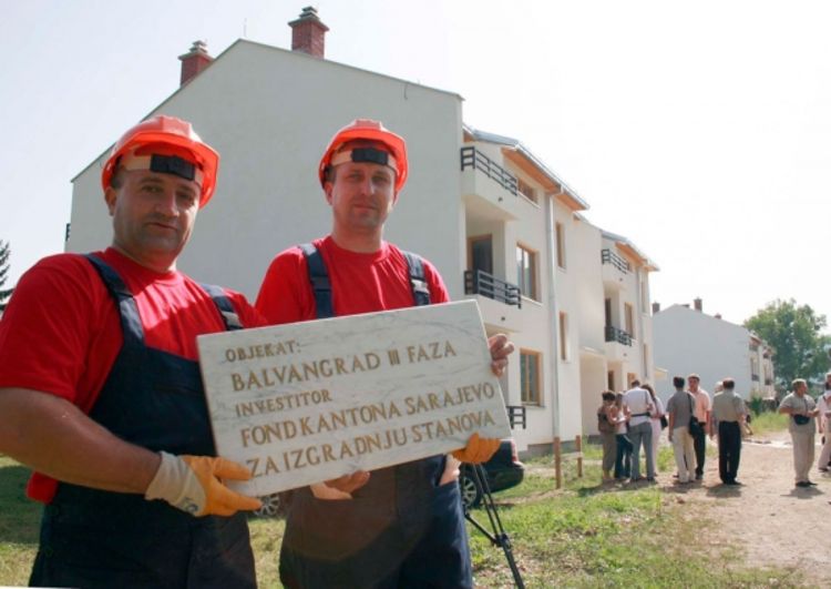 Stanovi za 18 porodica