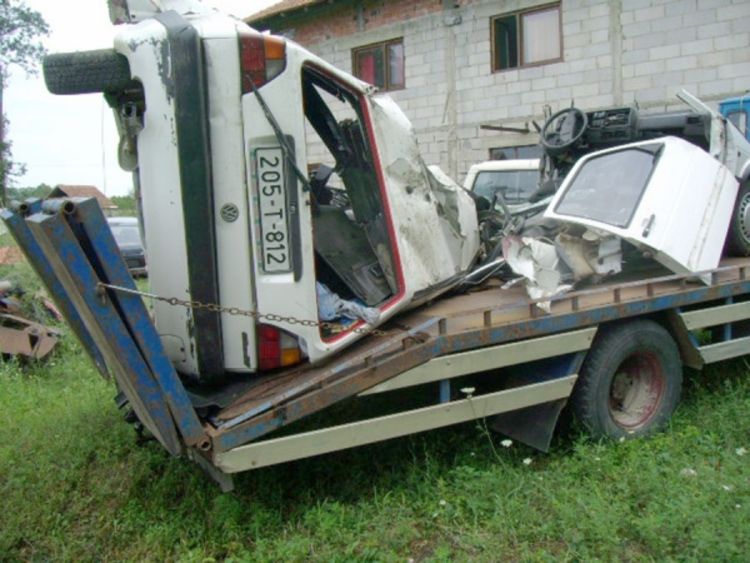 Dvojica mladića poginula, treći u životnoj opasnosti