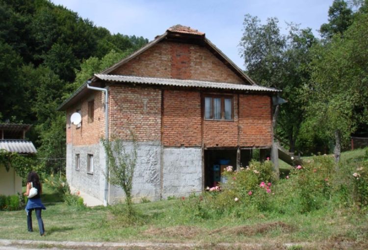 Mrtvu staricu našli u zamrzivaču