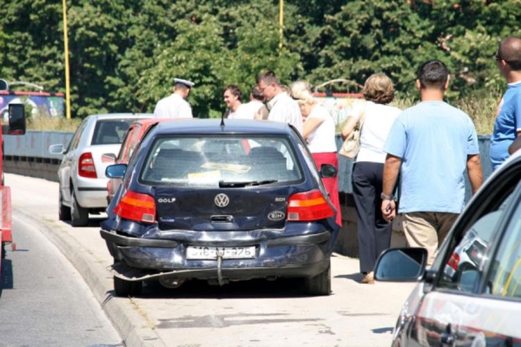 Lančani sudar u Tuzli