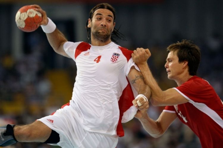 Danci bez medalje