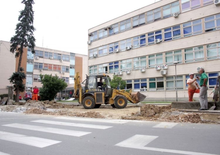Novi ulaz iz Ulice Jovana Dučića