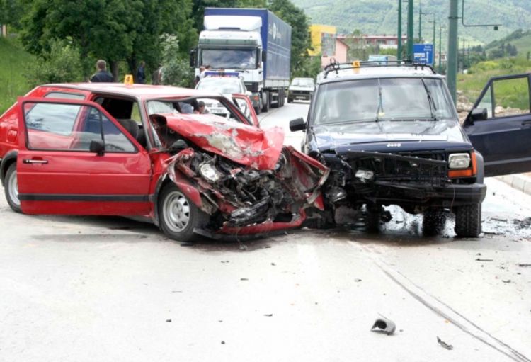 Policija ne može da izađe nakraj s maloljetnicima