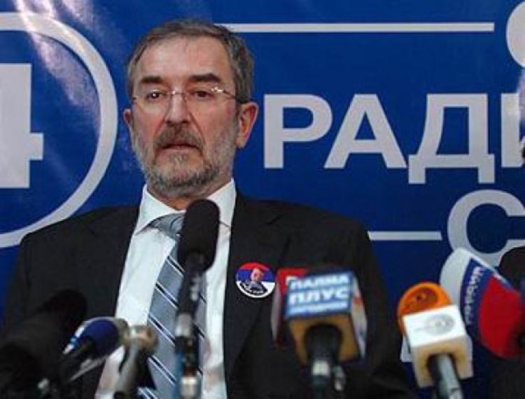 Nikolić ostaje poslanik SRS-a