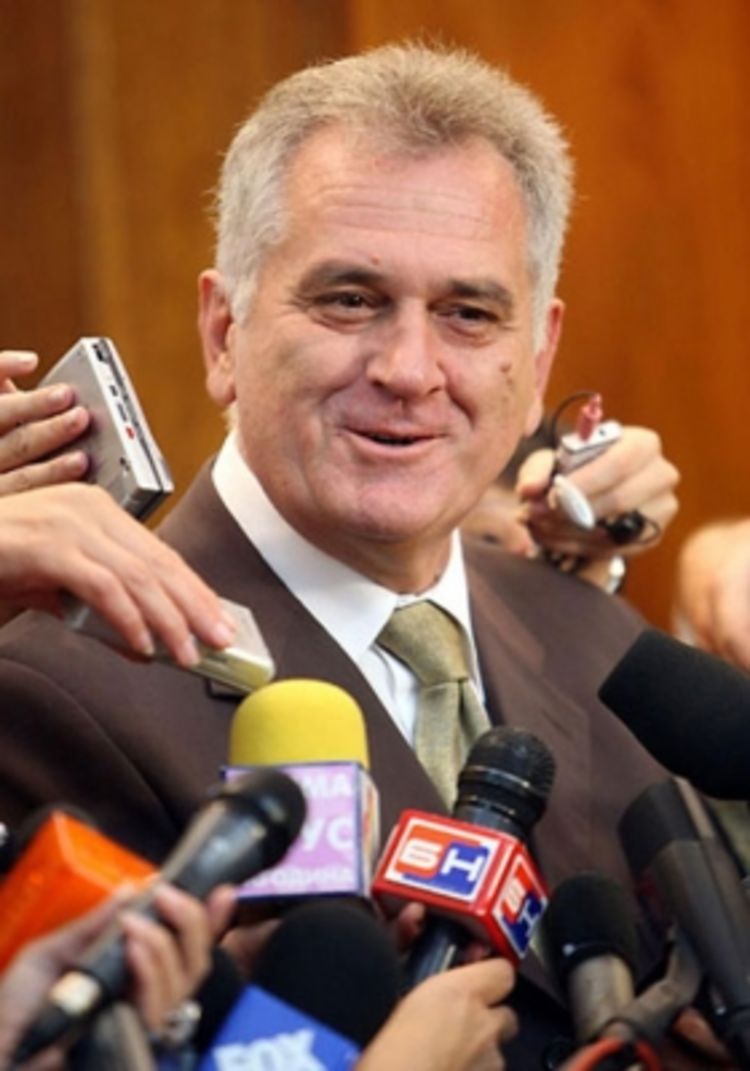 Nikolić oformio svoj klub u Skupštini