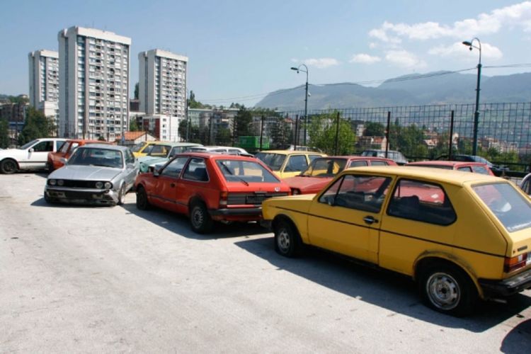 Zaboravljeno oko 60 vozila