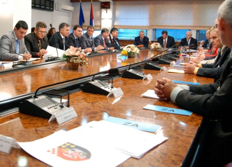 Bošnjaci napustili sjednicu Vijeća naroda RS