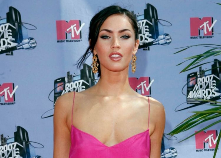 Megan Foks opsjednuta Dženom Džejmson