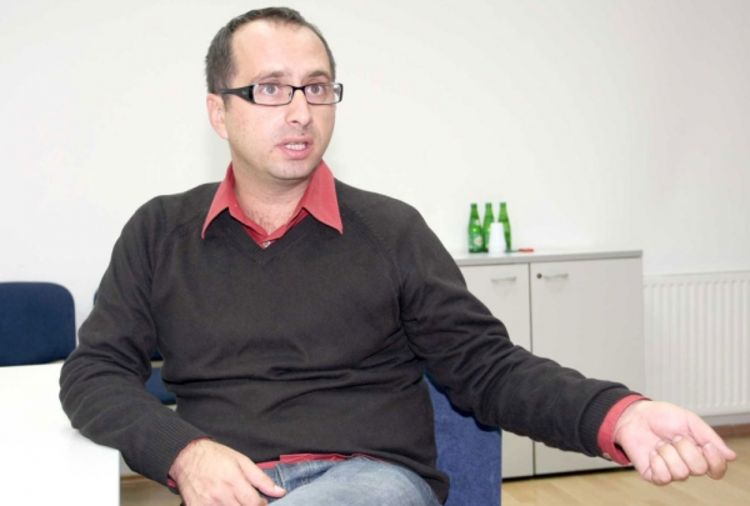 Huskić: Biračke glasove ne bi trebalo jeftino prodati