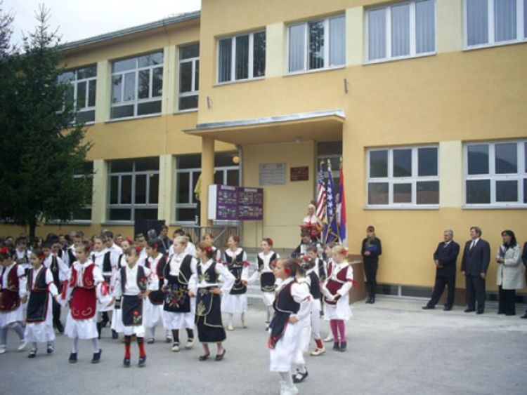 Dvije škole u novom ruhu