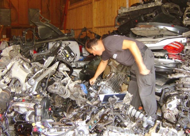 Vođa auto-mafije nije na potjernici