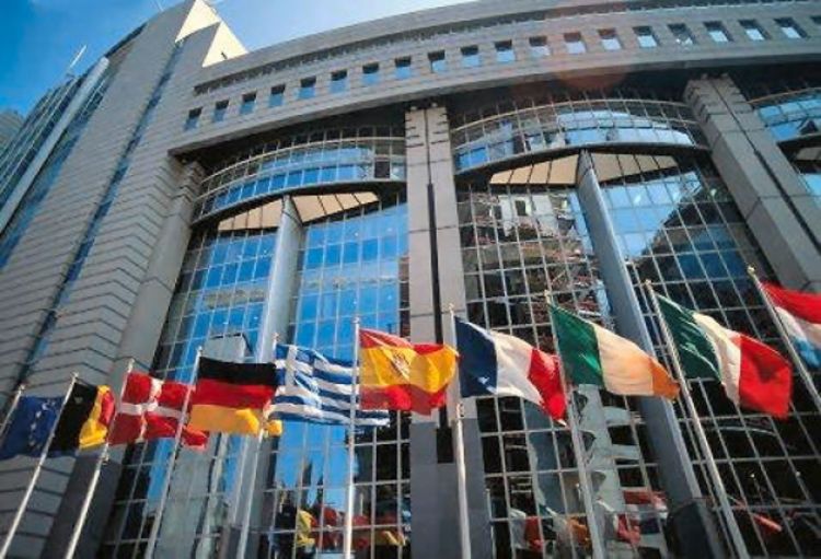 Ukinuti odredbe Ustava koje su diskriminatorske