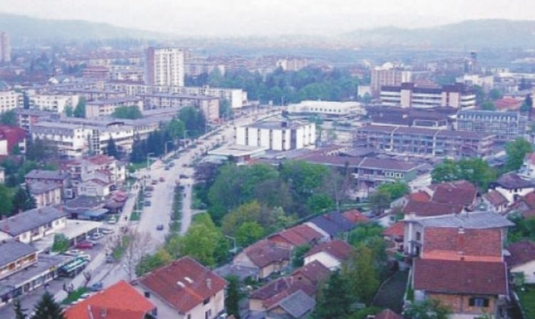 Zbog SNSD-a zaključao zgradu opštine Doboj