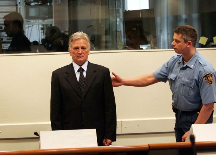 Tužilac: Perišić nadređen Mladiću, odgovoran za zločine