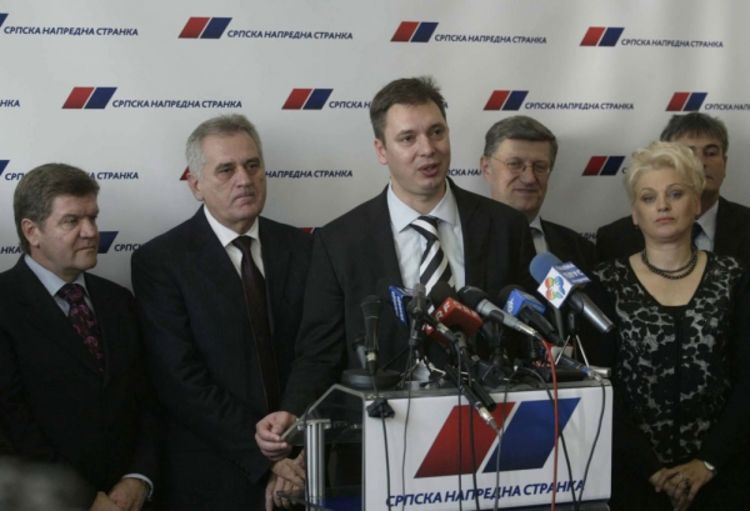 Vučić i Nikolić rame uz rame