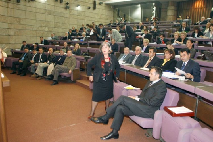 Usvojeni zakoni o sukobu interesa 