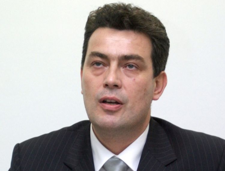 Novi direktori čekaju politički dogovor