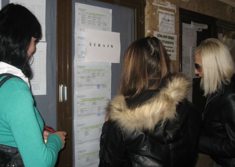 Odgođena promocija 700 diplomaca 