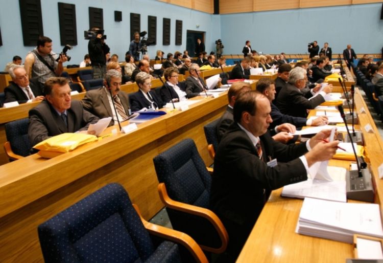 Za robne zalihe 17 miliona maraka