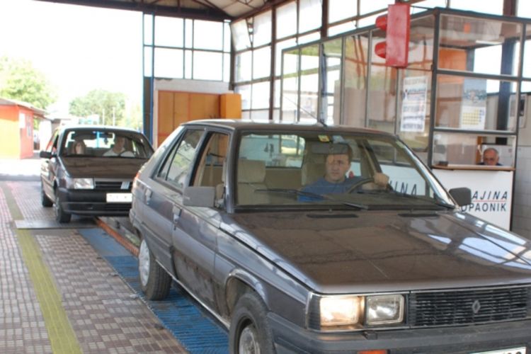 Od 10 pregledanih osam vozila neispravno