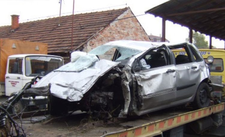 Dječak poginuo, otac teško povrijeđen