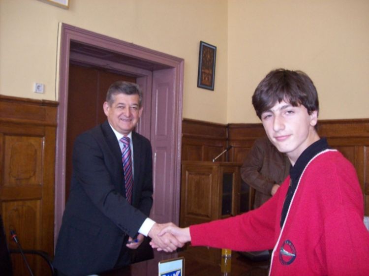 Stipendije za 18 učenika
