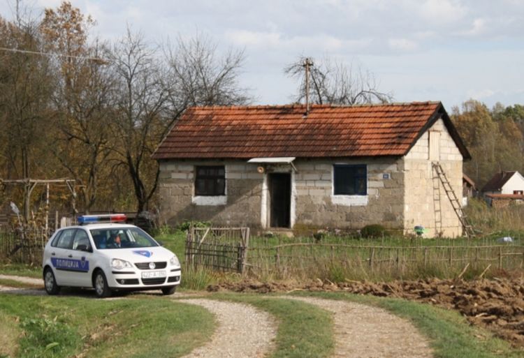 Ugušila bebu