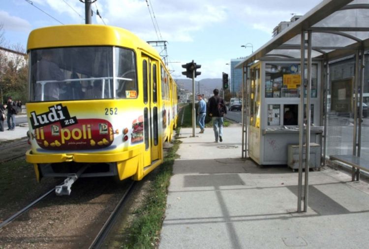 Trafike bez struje i prokišnjavaju 