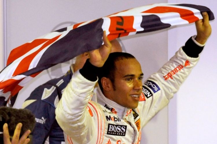Hamilton ispunio san