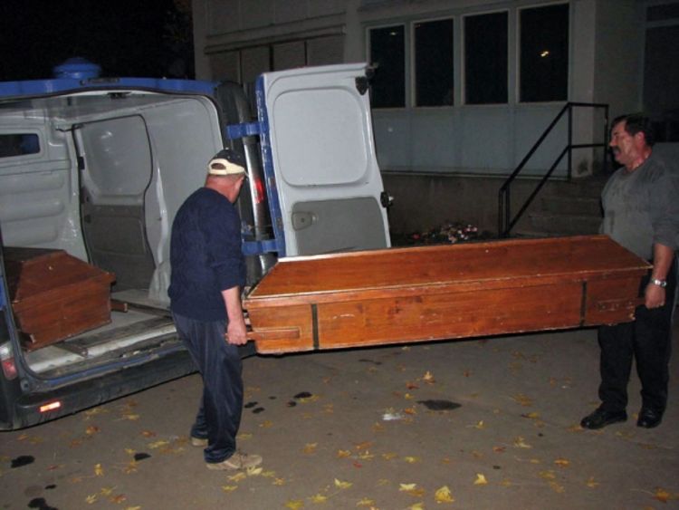 Legao na ženu i aktivirao bombu 
