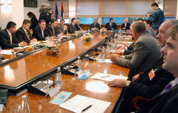 Veto Bošnjaka prebačen na Zajedničku komisiju