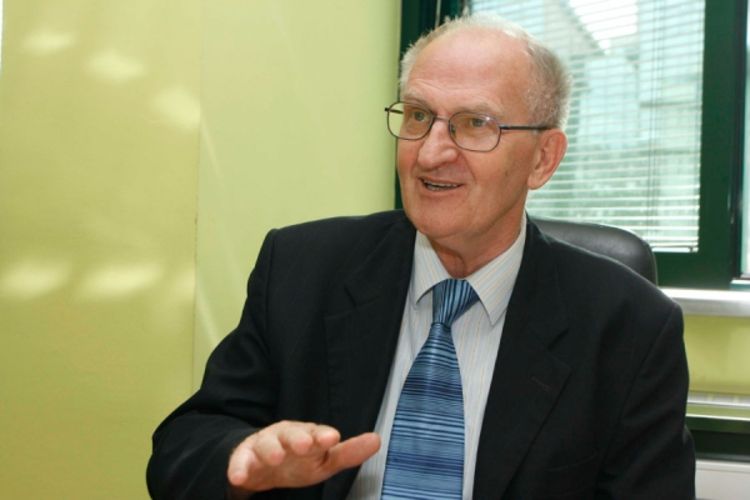Adem Borić: Ljudi se utrkuju da odu u penziju
