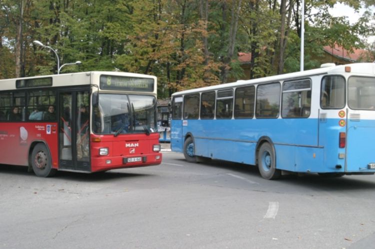 Mjesečne karte jeftinije za oko 15 odsto