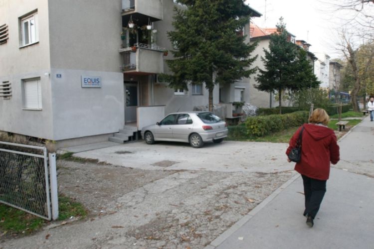 Bankrot dvije brokerske kuće