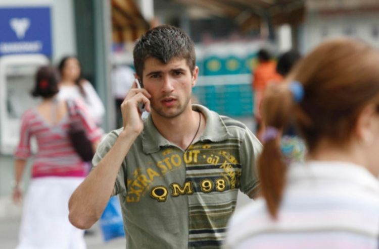 Kriza ruši tržište mobilnih telefona