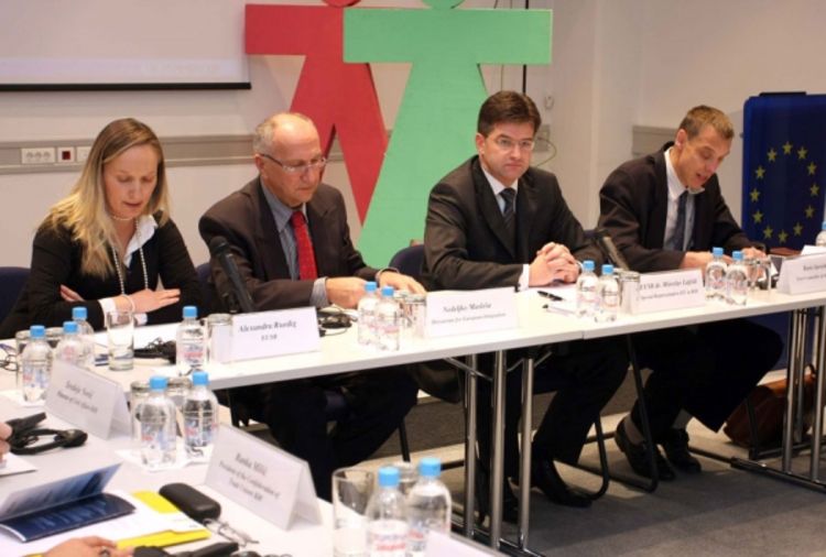 Nezaposlenost rezultat neusklađenosti politike