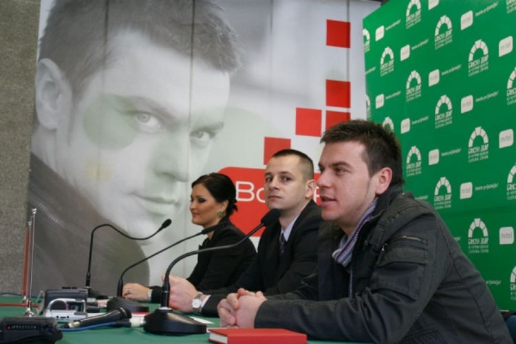 Do novog telefona u akciji M:tela