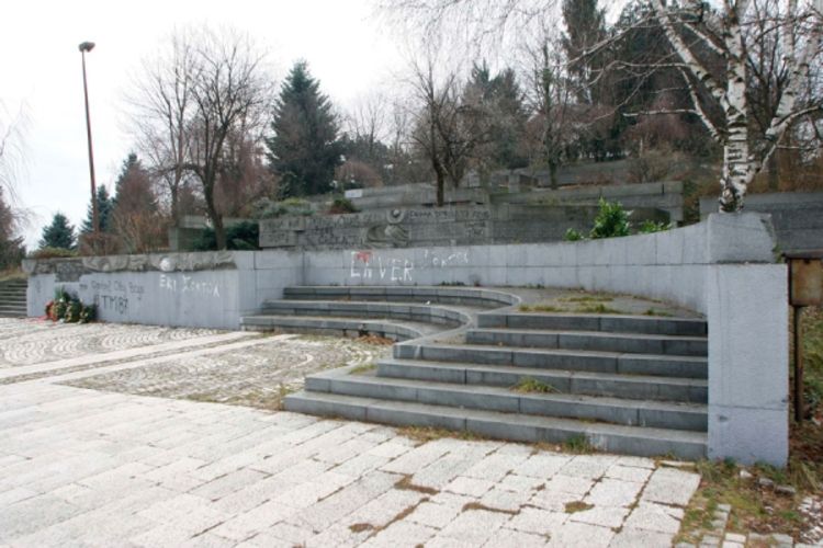 Obnova  rasvjete u spomen-parku na Vracama